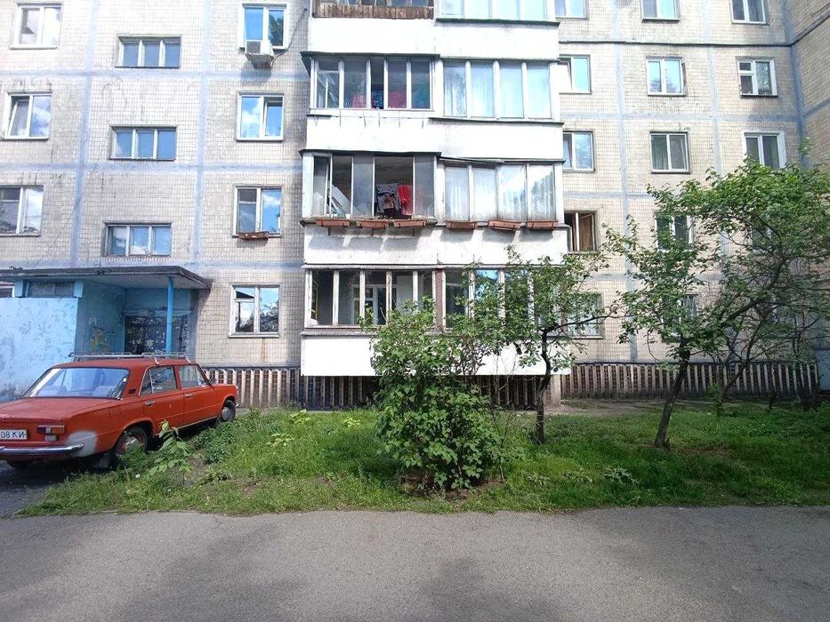 Без комісії! Продам 3к.кв. біля ст.м.Житомирська і Академмістечко!