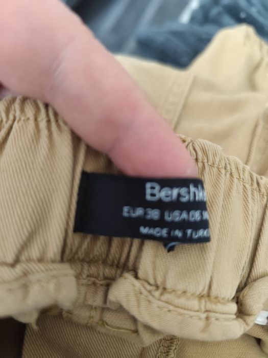 Spodnie Bershka 36