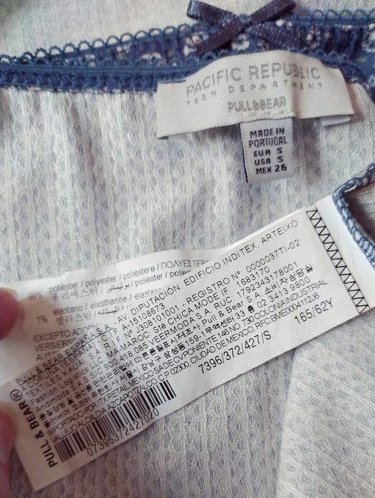 Лаконічна спідниця/ подовжена міді в квітковий принт Pull&Bear! р.S-XS