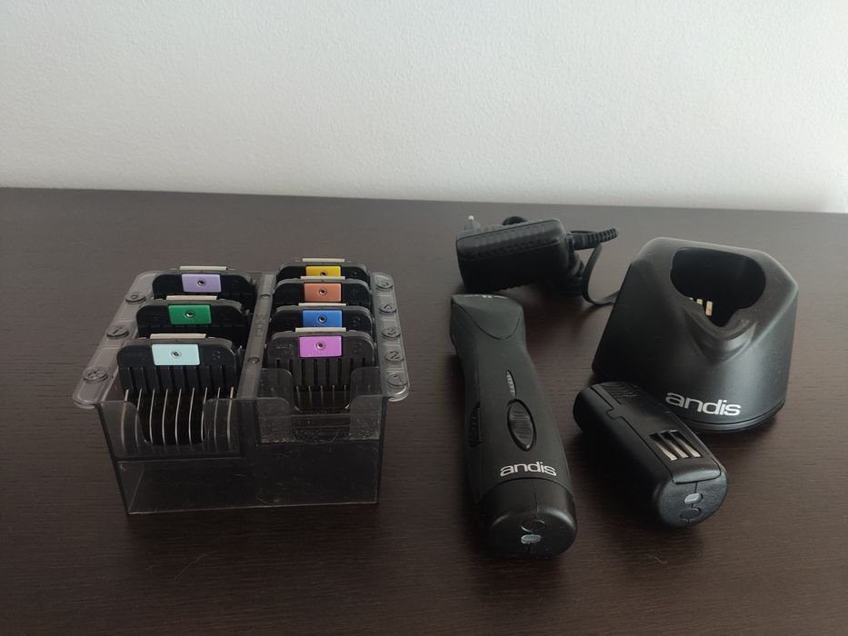 Máquina de tosquiar - Andis Pulse ZR II 2 baterias