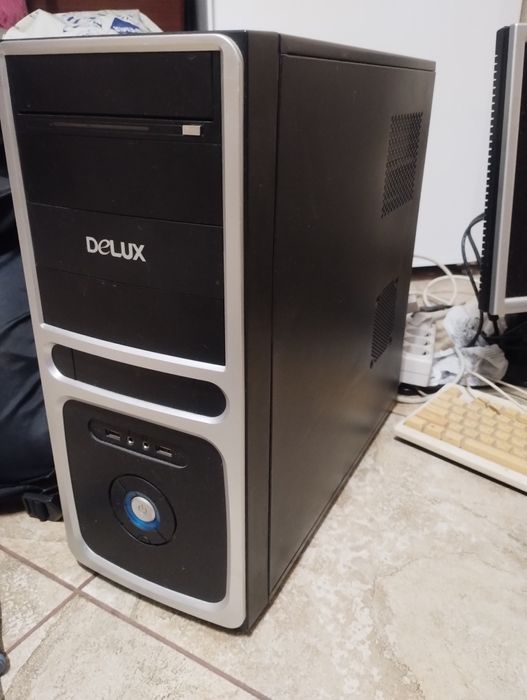 Системний блок Sempron 3000+ Socket 754 DDR 2 Gb Nvidia NVS300512 DDR3