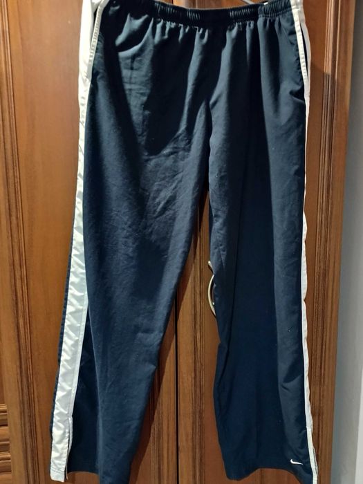 Spodnie  meskie ganatowe Nike XL -32 zł