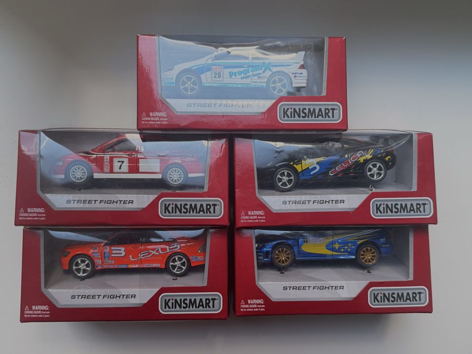 Продам нові машинки Kinsmart