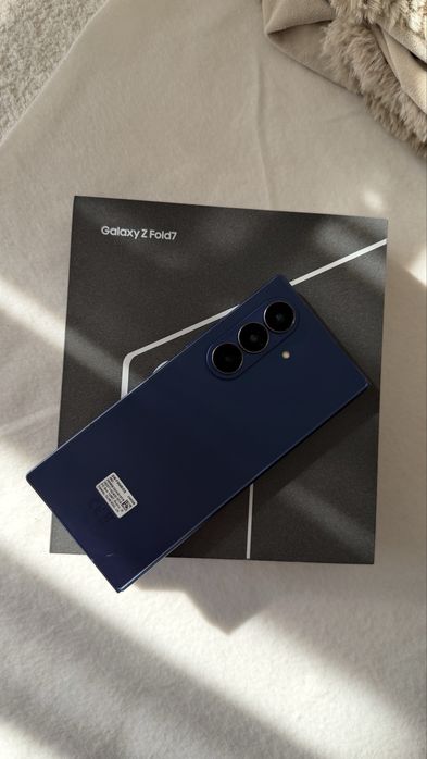 Samsung Z Fold7 256GB