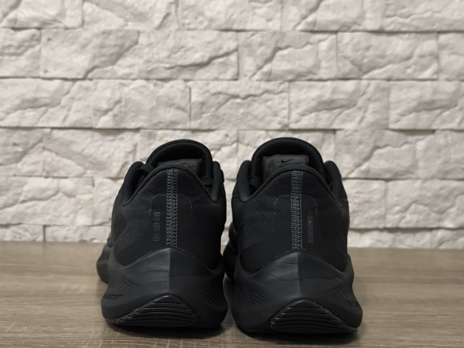 Кросівки Nike Air Zoom Winflo 7