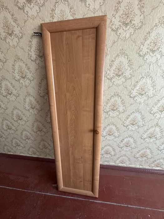 Продам комплект меблів: шафа та двоспальне ліжко.
