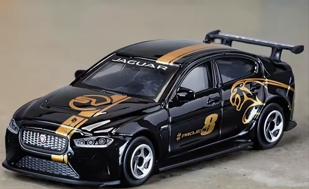 Модель автомобіля "JAGUAR"