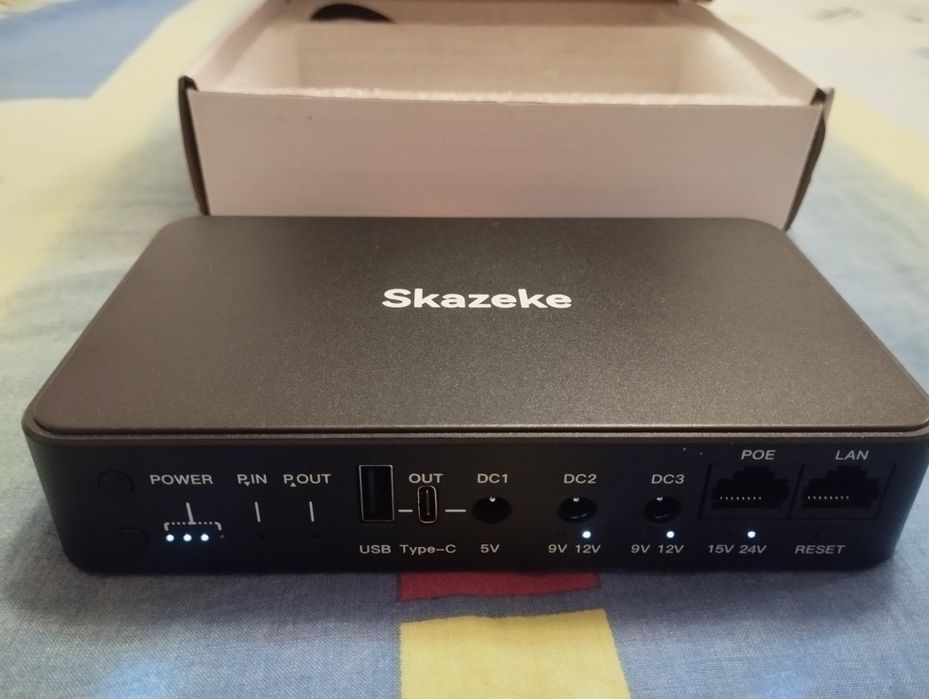 Міні UPS для роутера, модема Skazeke 18000 мАг