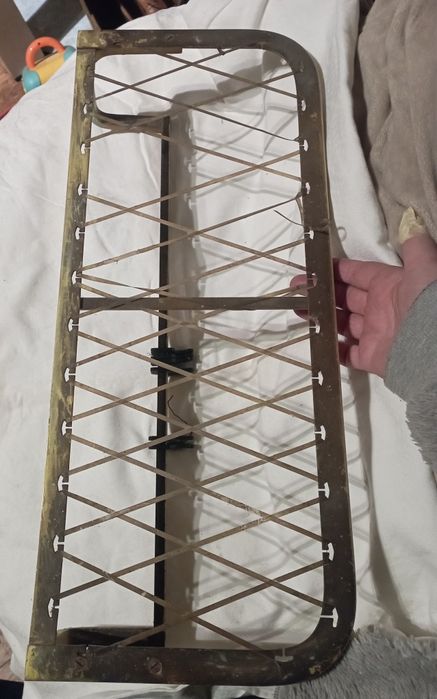 Wieszak PRL do odświeżenia