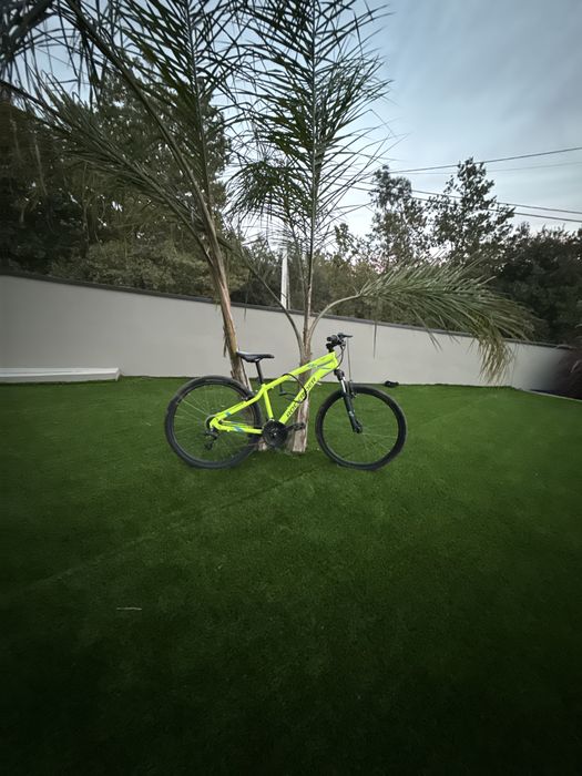 Bicicleta Rockrider ST 100 – BTT