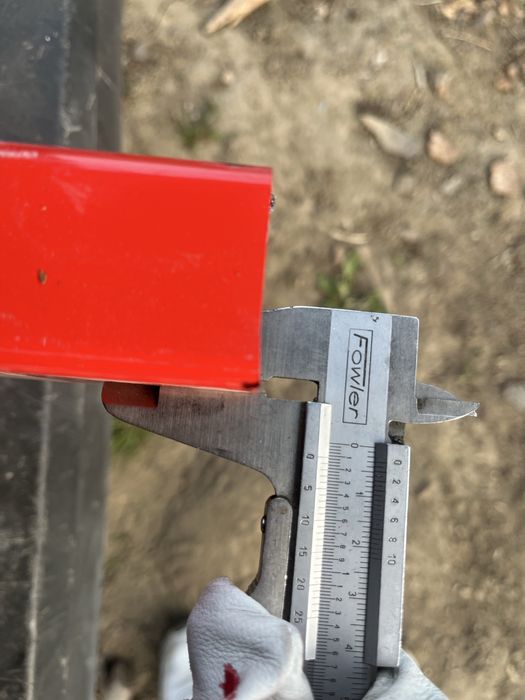 Profil zamkniety 80x40x3mm 280cm