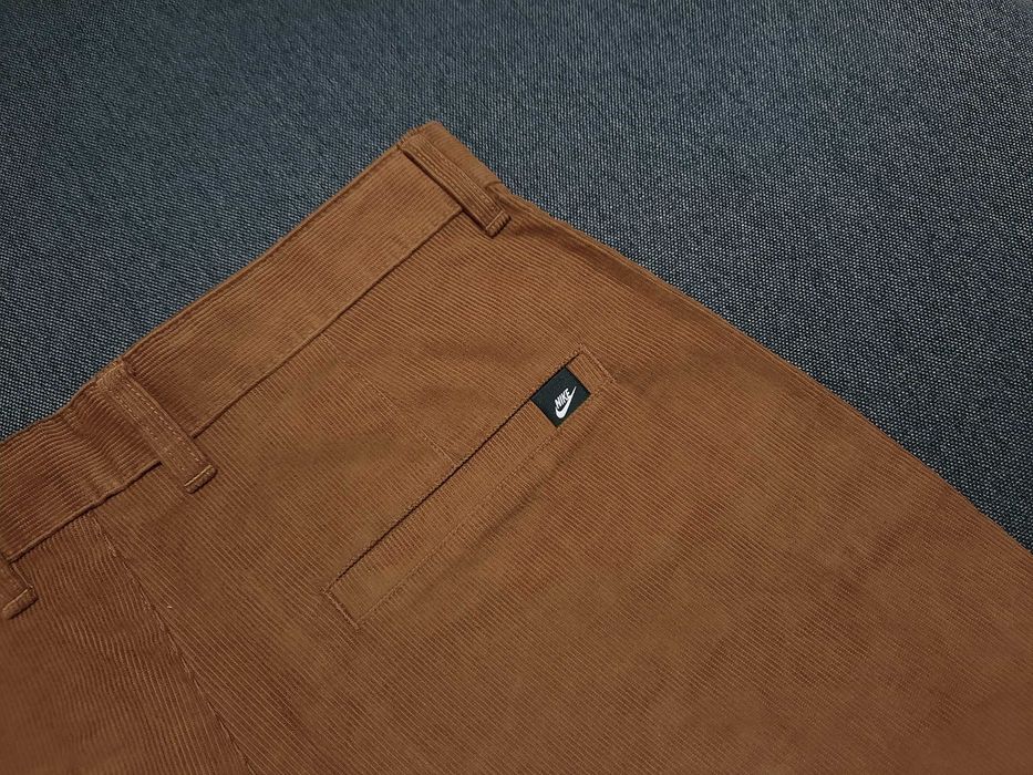 Штани Nike Corduroy