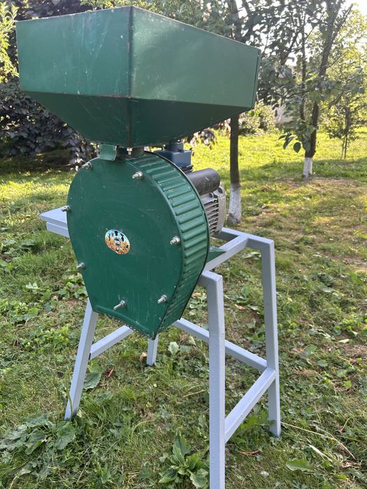 Зернодробарка,млинок(2,5 кВт, 320кг/год)