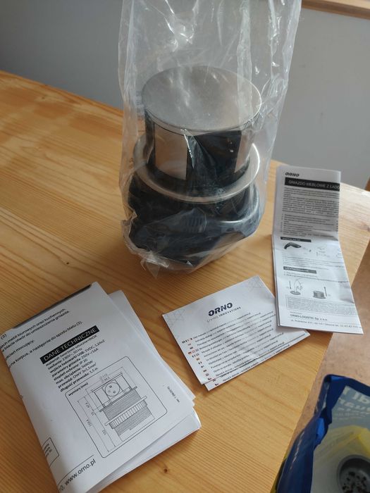 Tomada vertical Orno 4 entradas+ Usb