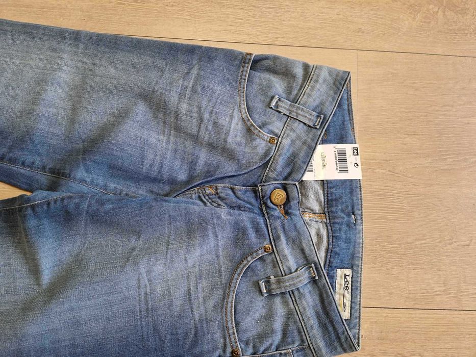 Nowe damskie spodnie jeansowe LEE Leola rozmiar W29 L33