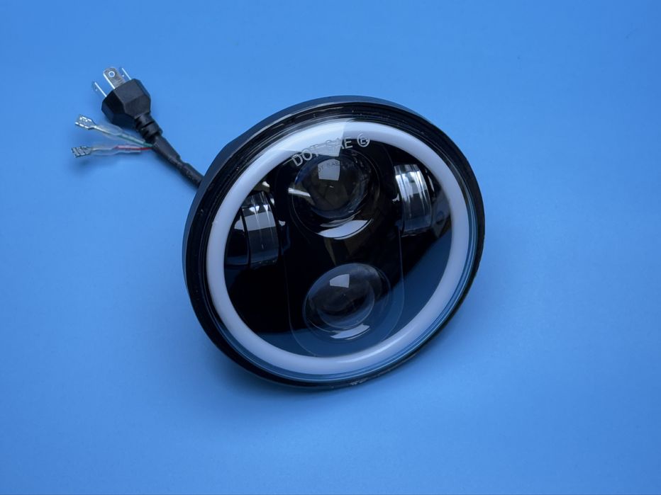 Светодиодные фары 15 см для ВАЗ 2103 2106 BMW Богдан Harley УАЗ оптика