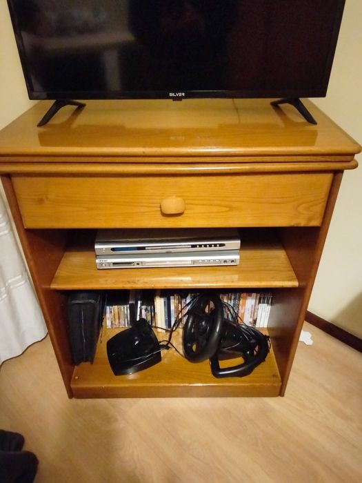 Vendo móvel para TV