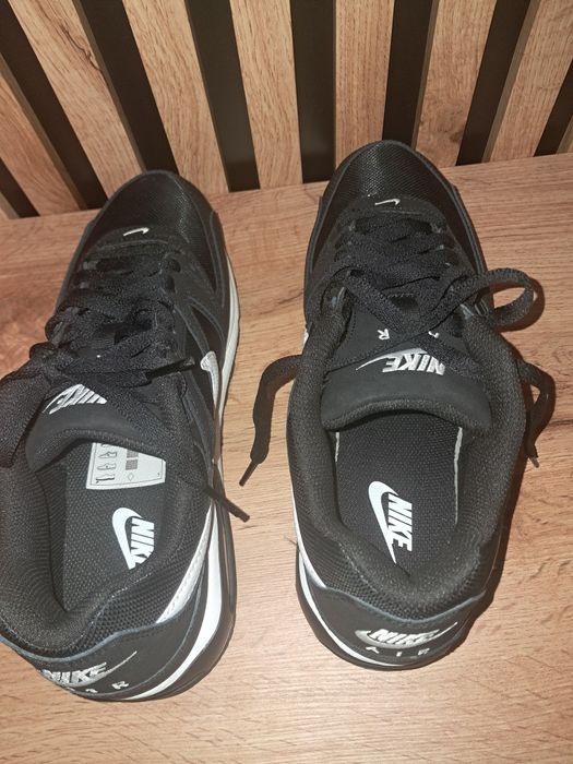Buty sportowe nike air max command czarne  40.5 26cm