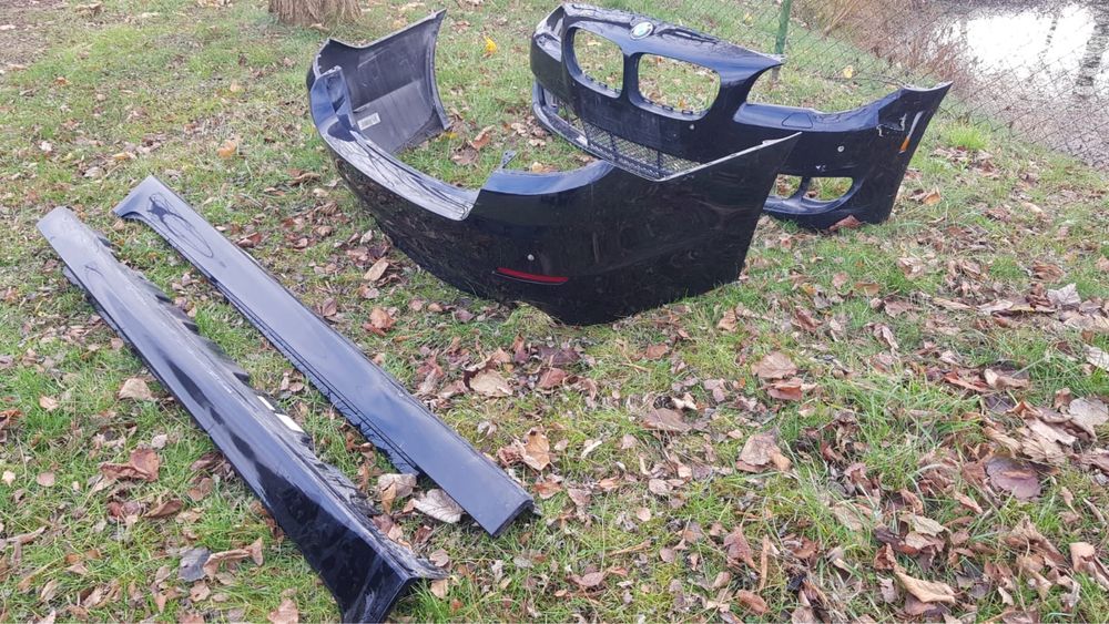 Zderzak tyl f10 kolor 668 (schwarz II) w kolor