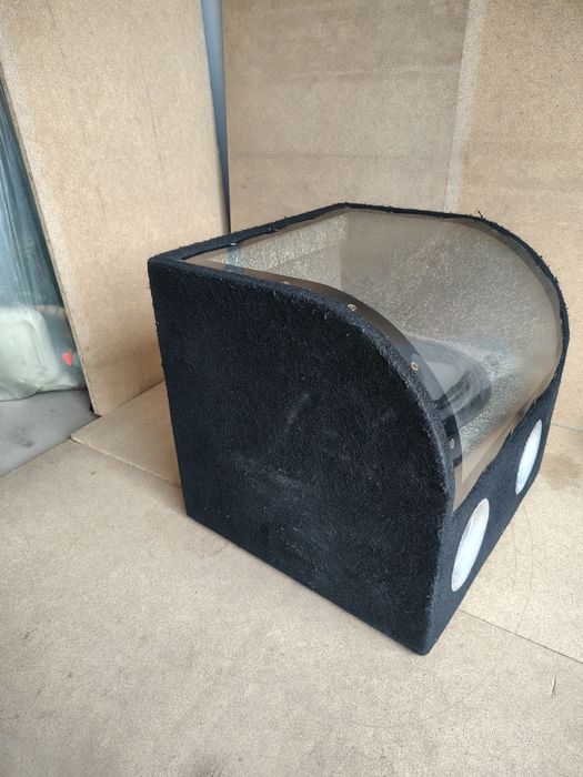 Subwoofer Magnat 30cm