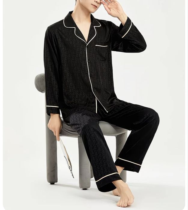 Літній костюм  діор