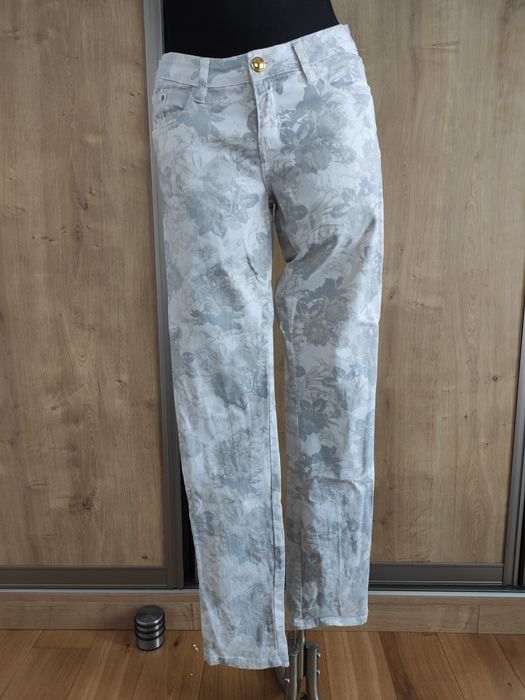 Jeansy Spodnie kwiaty