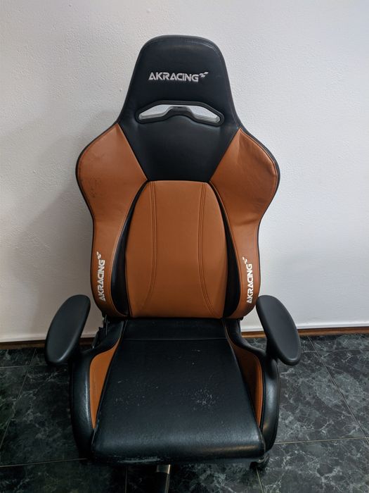 Cadeira gaming akracing premium v2 preto/castanho
