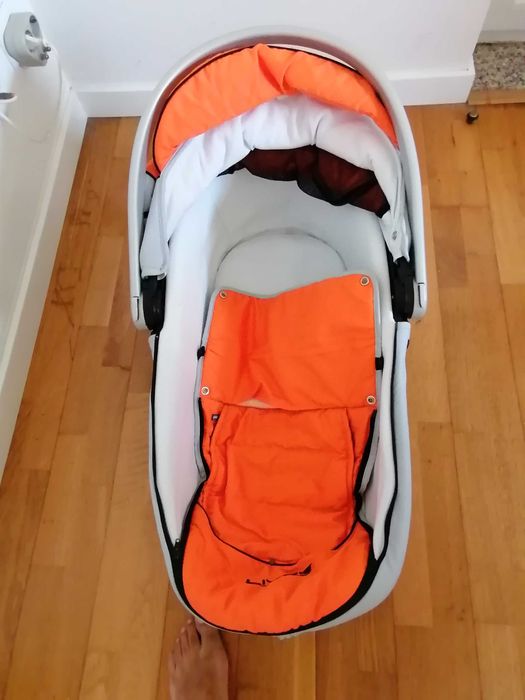 Carrinho Bebé Chicco