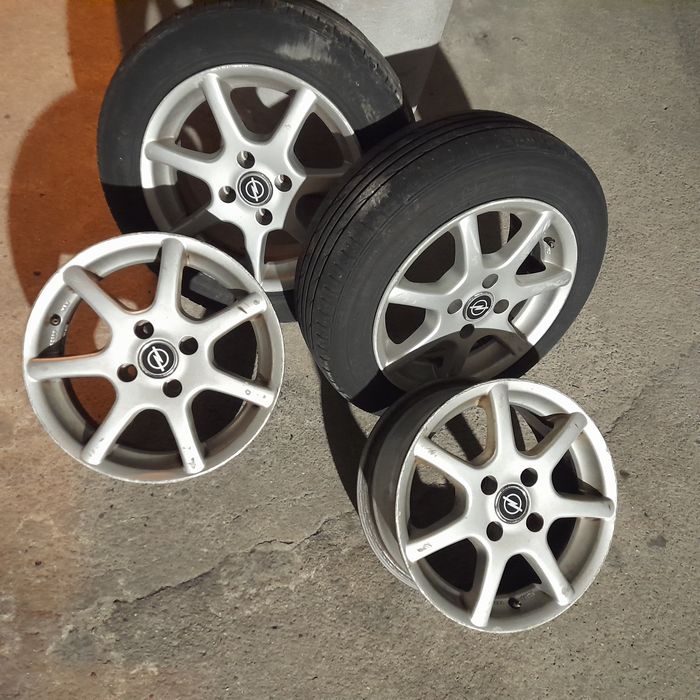Quatro jantes 14 4x100.