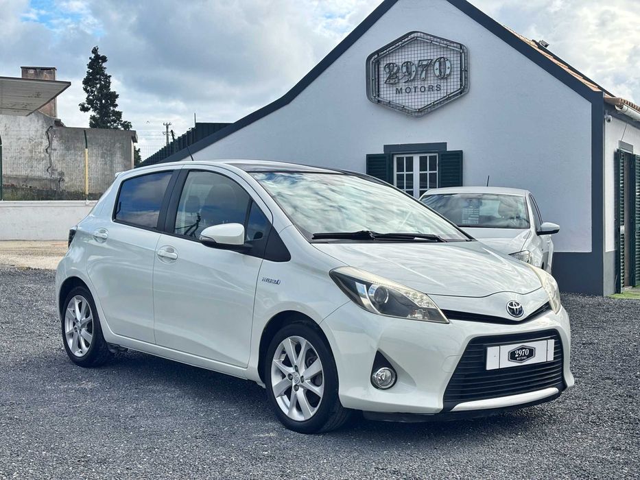 Toyota Yaris 1.5 Hybrid  NACIONAL