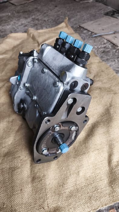 Паливний насос високого тиску (ТНВД)  4УТНИ  1111005  Трактор Т-40