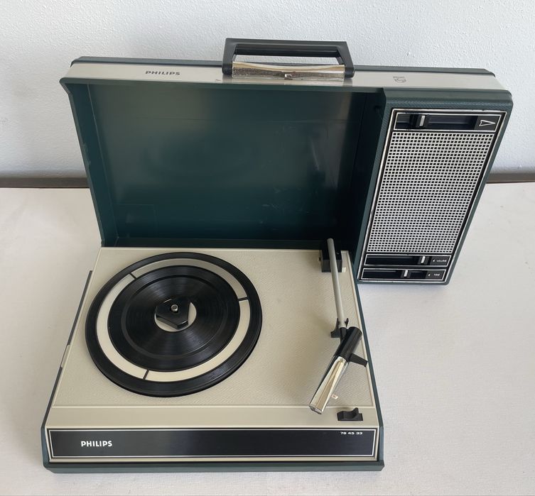 Gira Discos Philips 22GF403