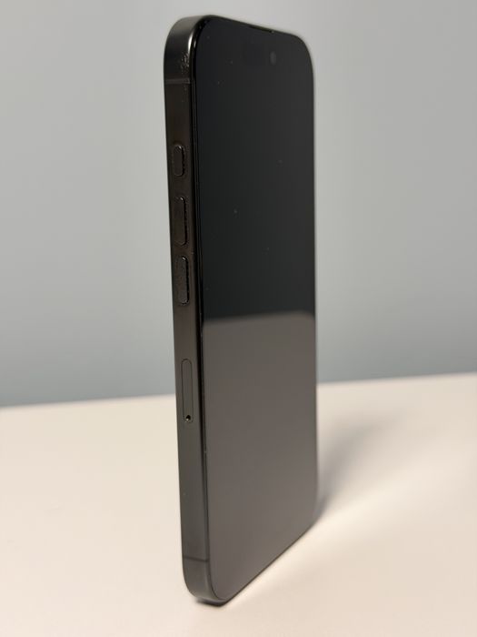iPhone 16 Pro 128 GB (Black Titanium)