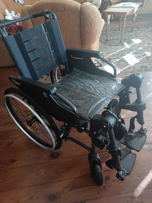 Prawie nie używany wózek inwalidzki vermeiren D200 / D200 30°
