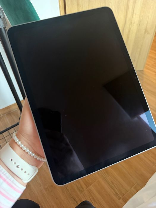 Sprzedam IPad Air 11”