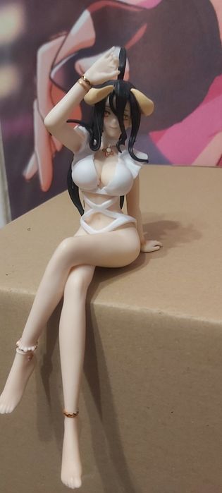 Figurka anime Albedo overlord  siedząca