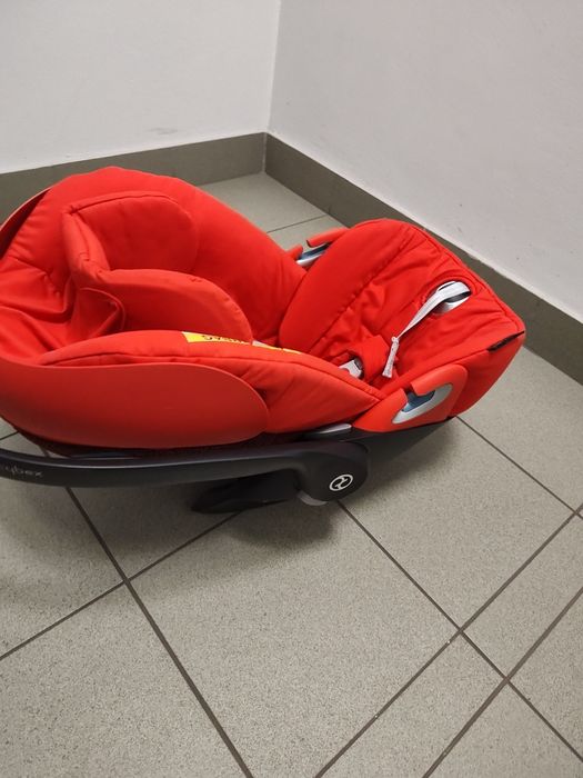 Fotelik Cybex Cloud T I-Size + baza