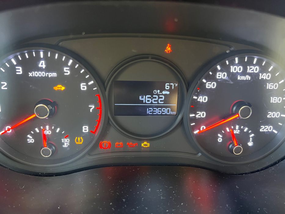 Kia Picanto 1.0 Urban — 2021 — Gasolina - Manual — photo 5