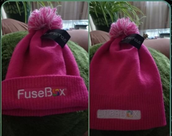 Продам шапочку ,нову.