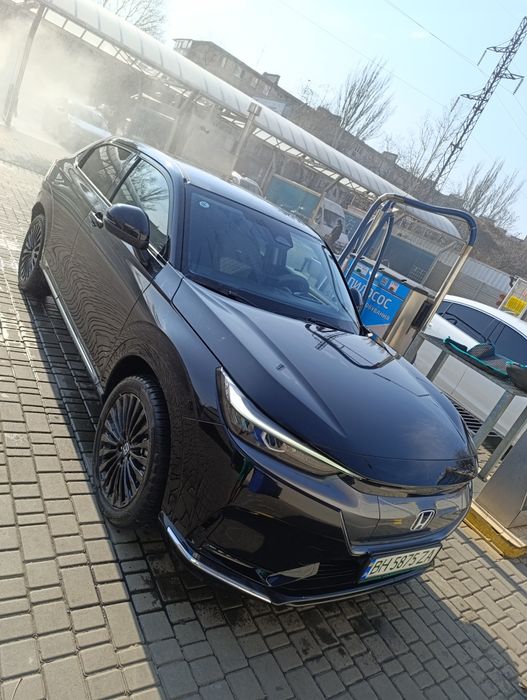 Продам электро автомобиль Honda