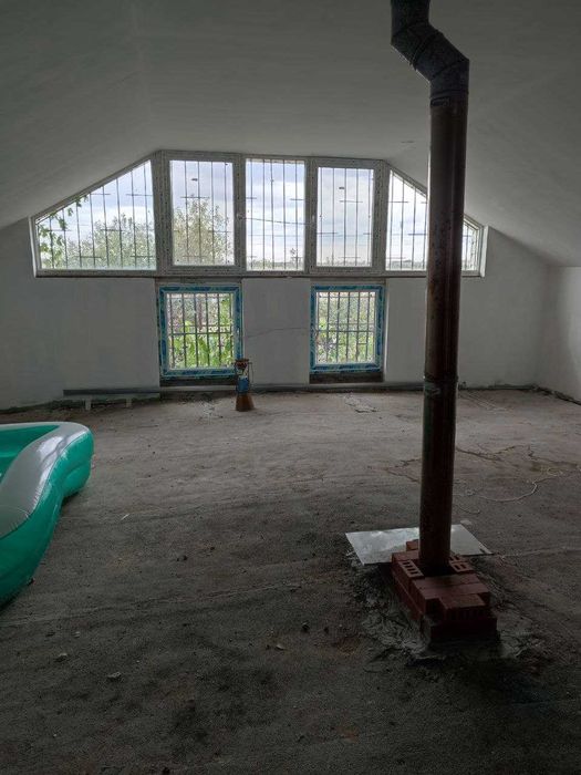 дом-дача, берег лимана, до моря 5 км.