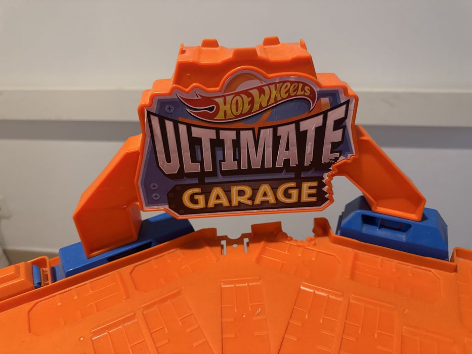 Hotwheels Ultimate Garage