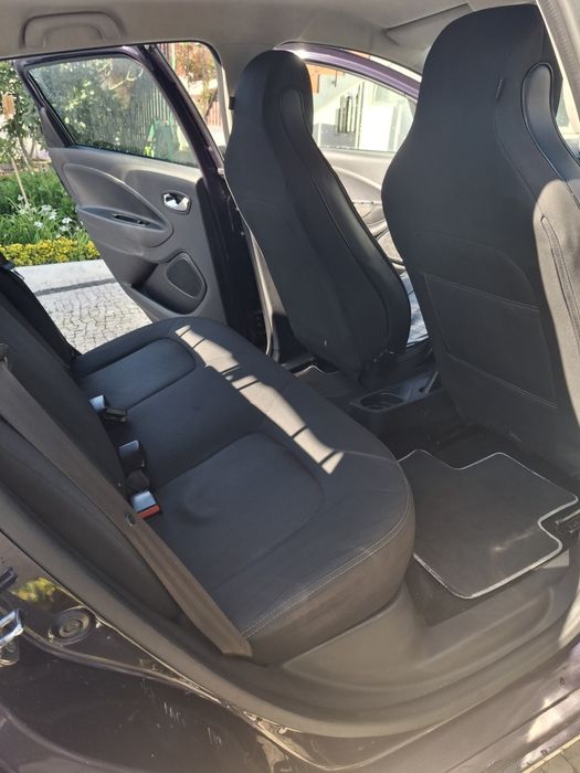 Renault Zoe 2019
Renault Zoe - 3
Renault Zoe - 4
Renault Zoe - 5
Renau