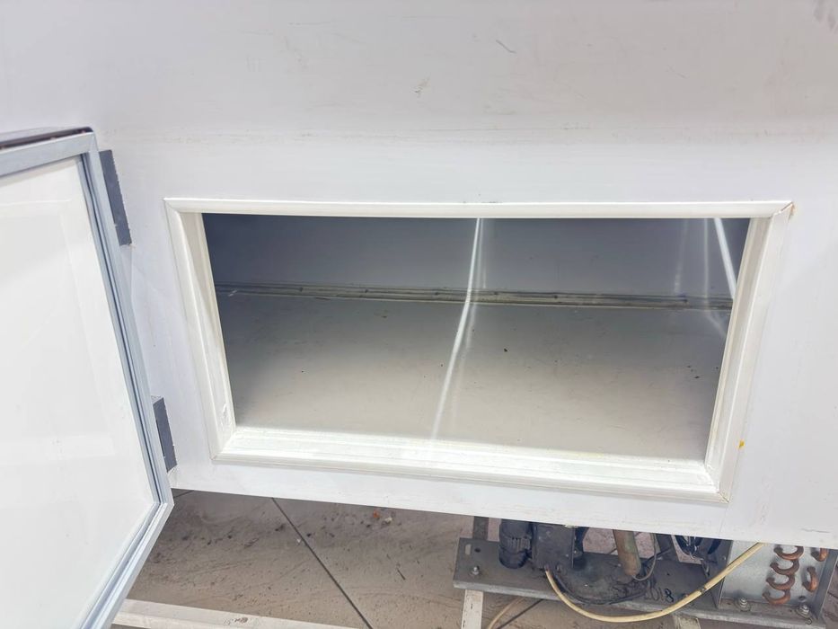 Холодильная витрина