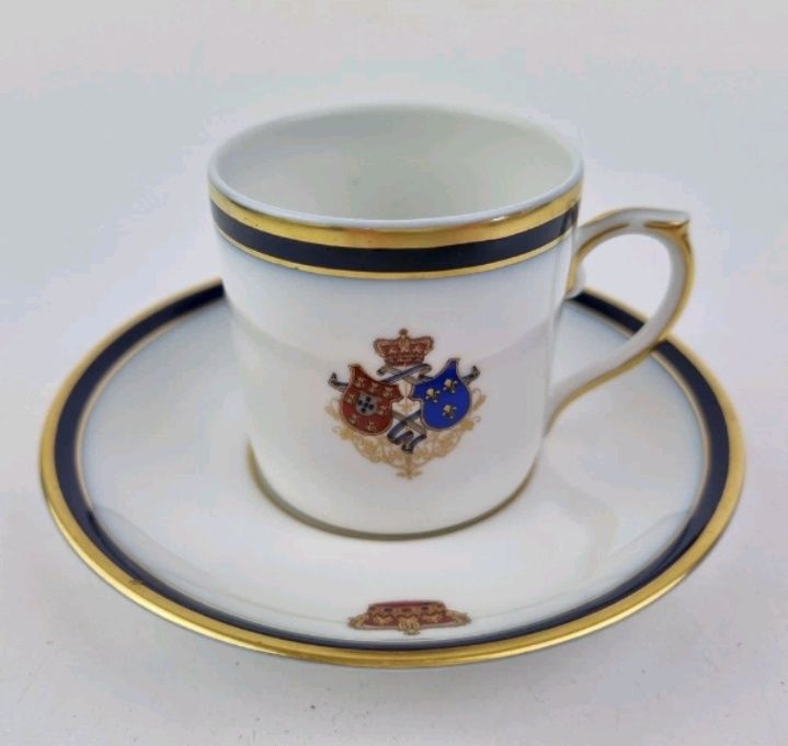 Chávena de Café com Pires Vista Alegre – Brasões Reais