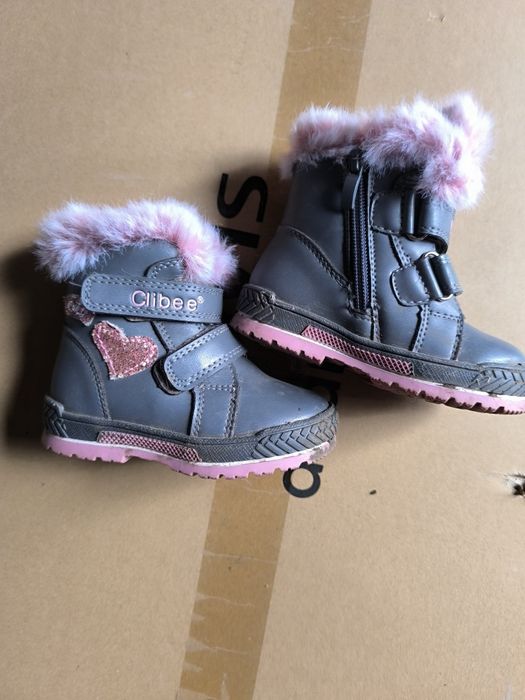 Взуття на дівчинку 21 розмір