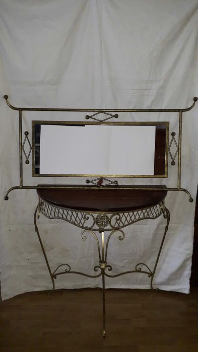 Metalowy  stolik konsola z lustrem do powieszenia na  ścianę