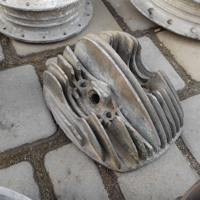 Мотозапчастини ступиця