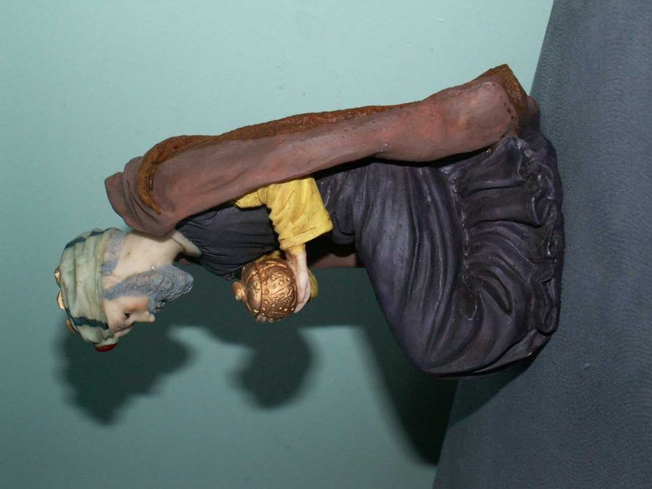 Król klęczący do szopki do figur 29-30  cm - Szopka - Stajenka