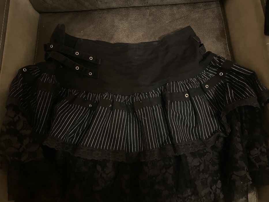 готична спідниця